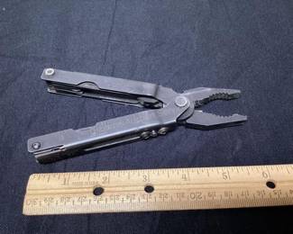 Gerber multi tool