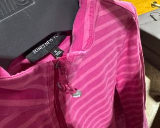 Jones New York women’s y2k pink striped sweater. Similar to Lulu lemon 