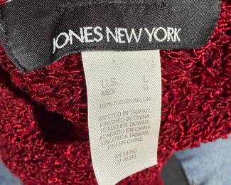 Jones New York women’s sweater top