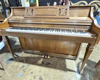 Vintage Kimball Console Piano – Mid Century Wooden Upright Piano with Bench