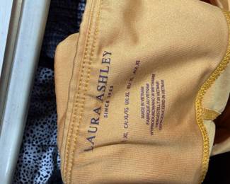 Laura Ashley  size XL women’s clothing 