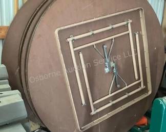 6' round folding tables