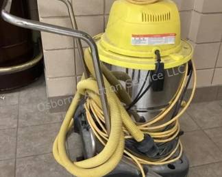 Tornado Taskforce 20 Vacuum with cart