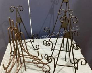Iron tabletop easels