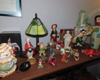 Clowns, clowns ,clowns.