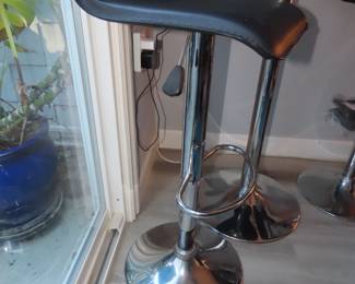 Adjustable height stools.