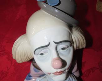 Lladro clown, mint condition.