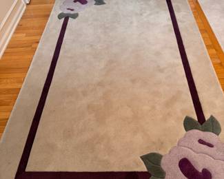 Nice big rug, just needs cleaned