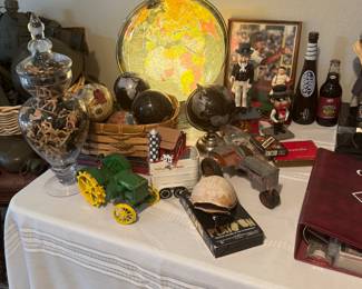 Vintage light up globe