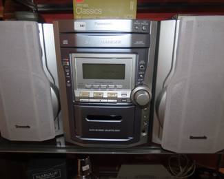 Panasonic 5 CD changer stereo.