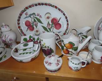 Portmeirion Pomona dinner set.