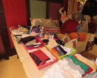 Brand new ladies clothing.