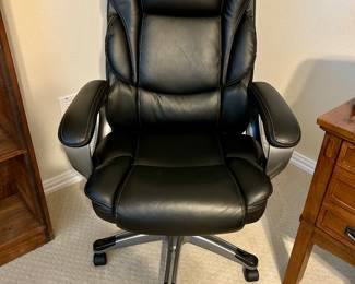 Mcallum ergonomic office chair