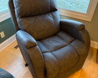Recliner 