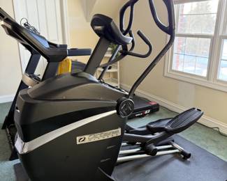 Octane Fitness Elliptical 
