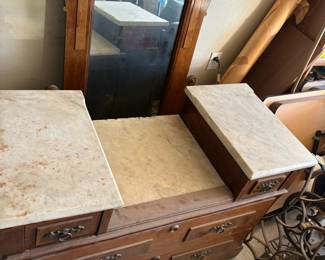marble top vanity with mirror