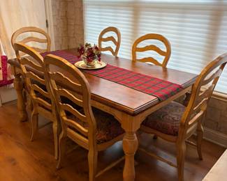kitchen table and chairs