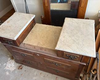 marble top vanity with mirror