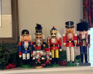  Nutcrackers
