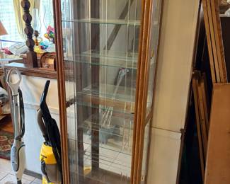 display cabinet,