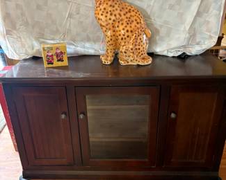 TV cabinet, Cheetah