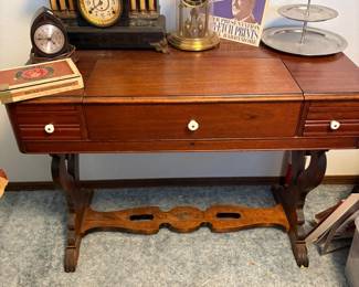 Mahogany spinet desk 