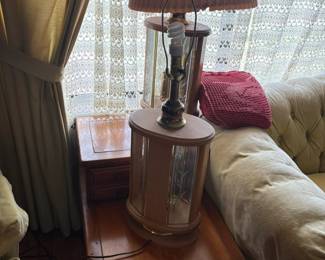 lamps, step table