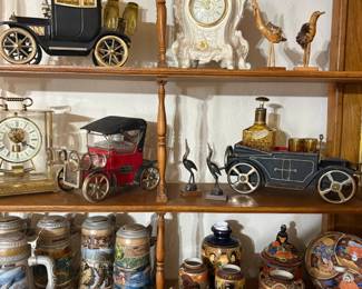 Steins, Liquor music box decanter