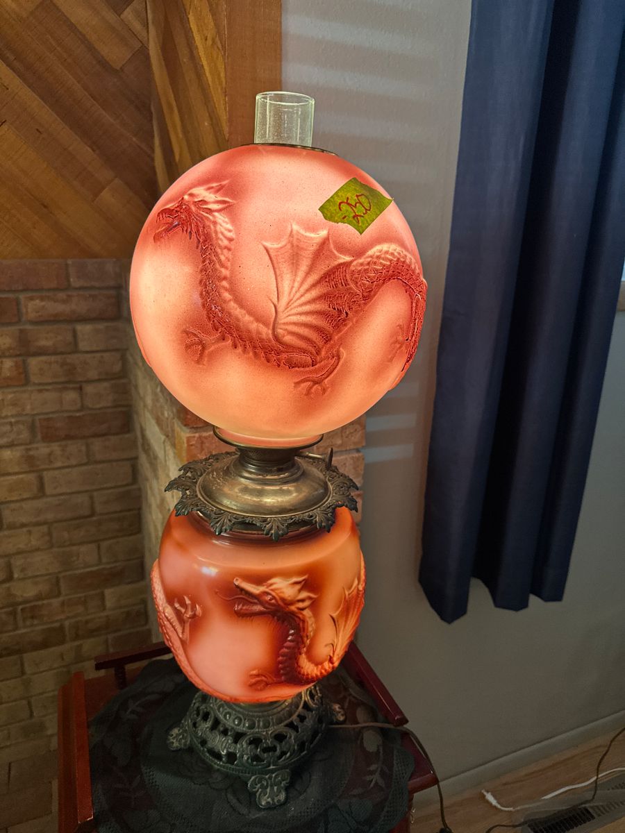 “Gone with the Wind” style lamp. Amazing piece! 