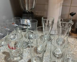 Pint glasses, barware, glassware, blender