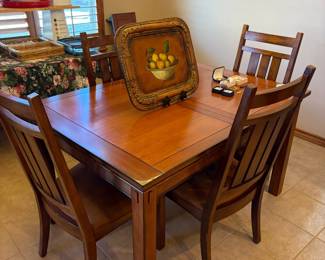 table with chairs
