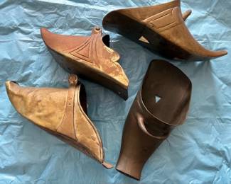 Brass Conquistador stirrups