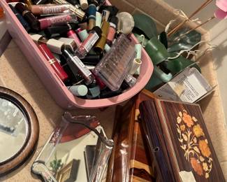 Cosmetic bundle prices,  Wood jewelry boxes