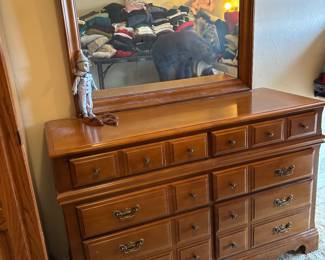 Bedroom Dresser w/mirror