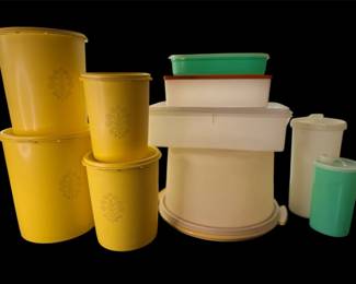 Who Doesnt Love Vintage Tupperware 