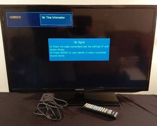 Flatscreen 32 Inch Monitor