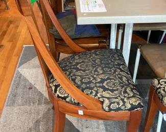 Transitional dining chairs with scoop back and damask upholstery (2)