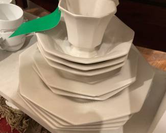 Ironstone independence China set