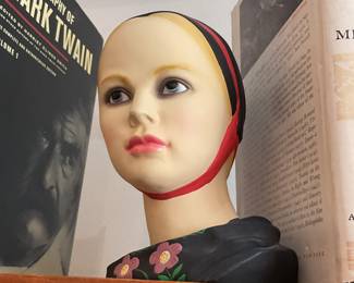 Vintage LEGO Dutch young boy and girl head bust 