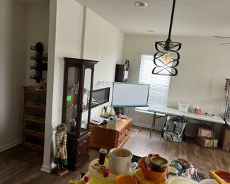 Projector Screen, Coffee Table