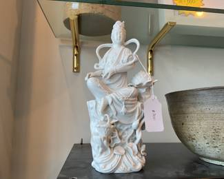 Vintage Japan Kwan Yin Guan Yin goddess figurine $75 + tax (1’ tall)