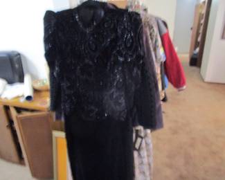 Vintage clothing mostly small to large