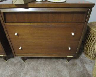 Bassett Mid Century small dresser