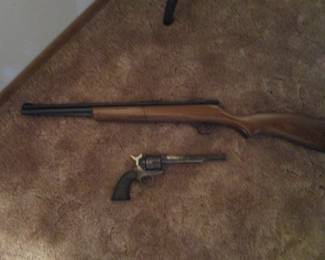 Vintage BB gun Crosman 140, Antique Colt 45 SAA circa 1898.