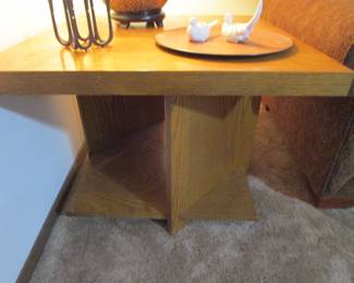 Altavista Geometric MCM end table