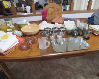 Hollywood Regency dining table full