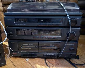 Sanyo stereo system with turntable, receiver, and double cassette player