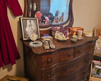 Antique dresser and mirror together