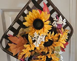 wall hanging: Welcome Spring