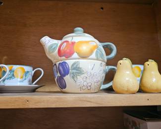 vibrant kitchen ware